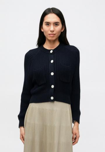 Вязаная кофта