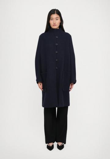 Шерстяное пальто