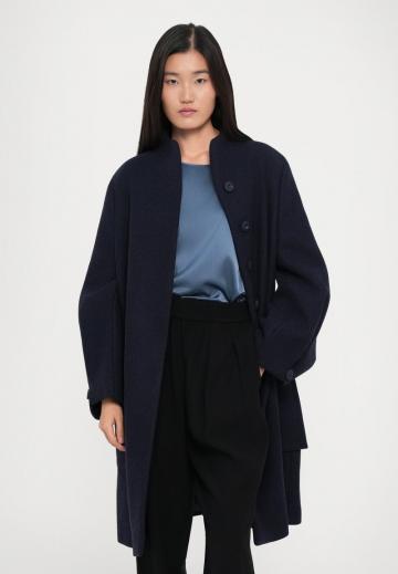 Шерстяное пальто