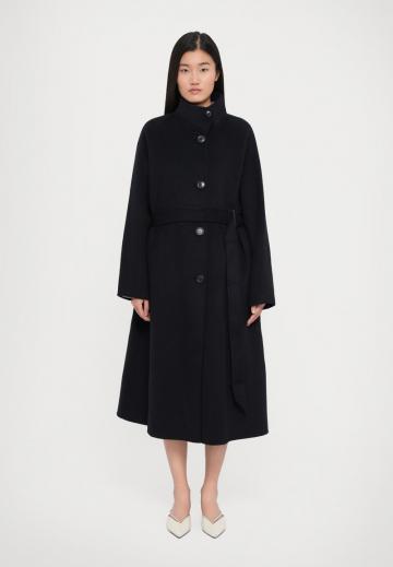 Шерстяное пальто