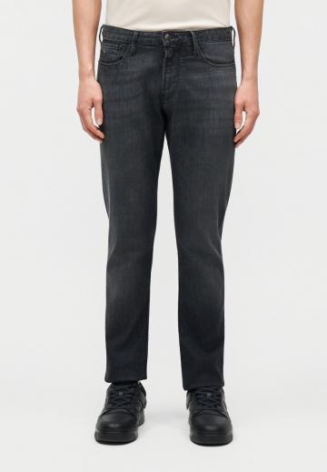 Узкие джинсы