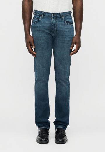 Узкие джинсы