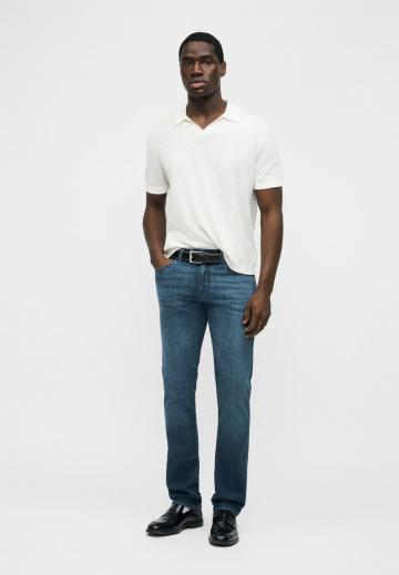 Узкие джинсы