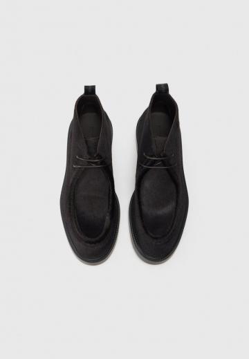 Ботинки на шнуровке