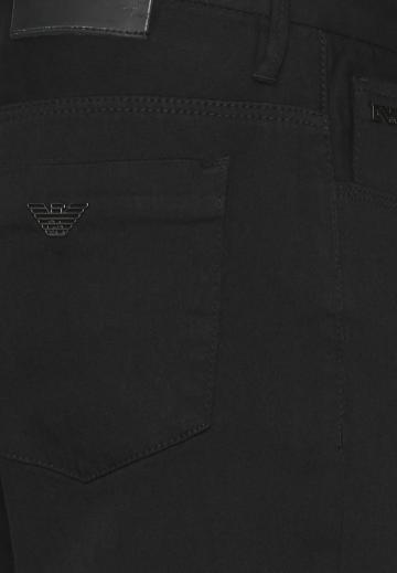 Узкие джинсы