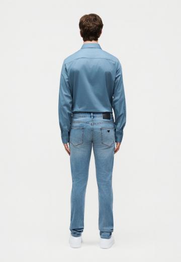 Узкие джинсы