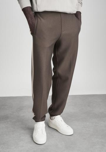 Спортивные штаны