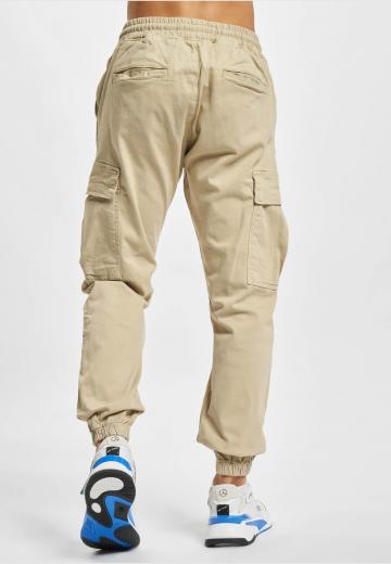 Брюки с накладными карманами