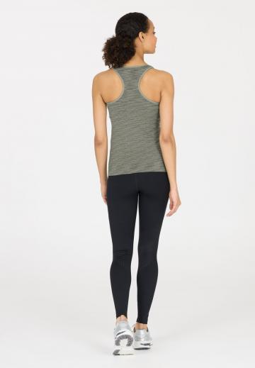 Спортивный топ