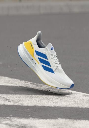 Беговые кроссовки