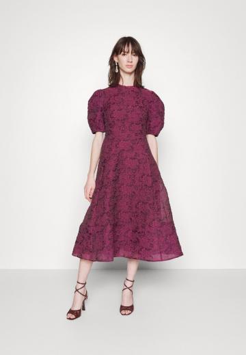 Летнее платье