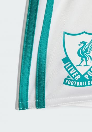 Спортивные шорты