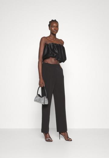 Бюстгальтер без бретелек