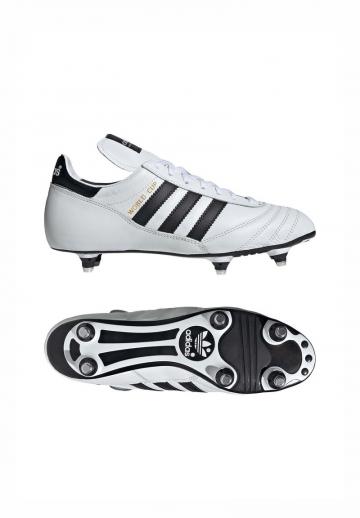 Футбольные бутсы