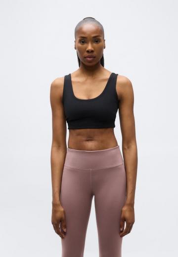 Спортивный бюстгальтер