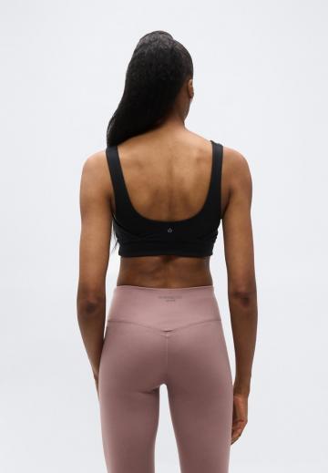 Спортивный бюстгальтер