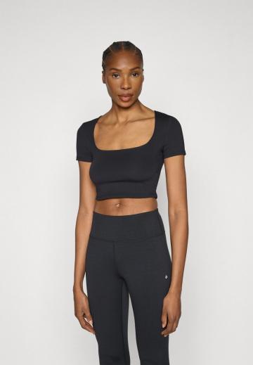 Спортивная майка