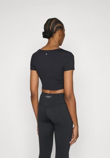 Спортивная майка