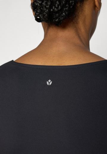 Спортивная майка