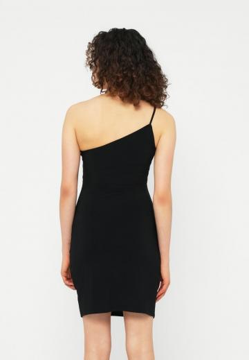 Платье без бретелек