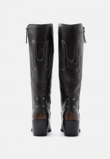 Ковбойские сапоги