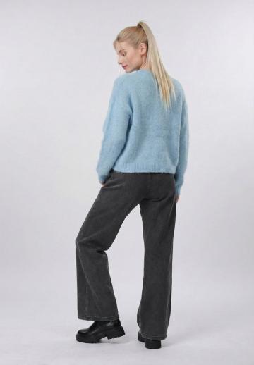 Клешеные джинсы