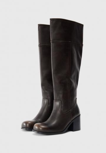 Высокие сапоги