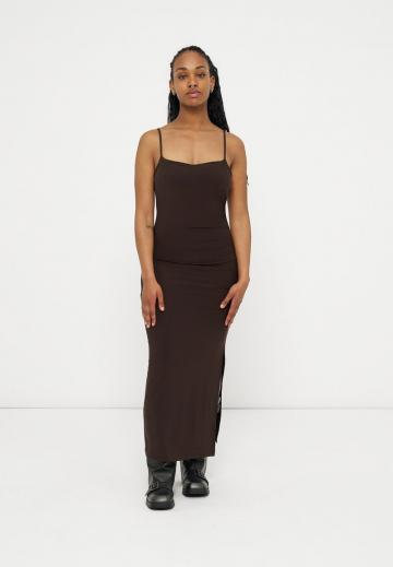 Длинное платье