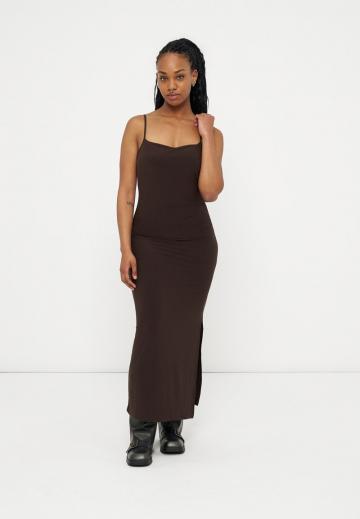 Длинное платье