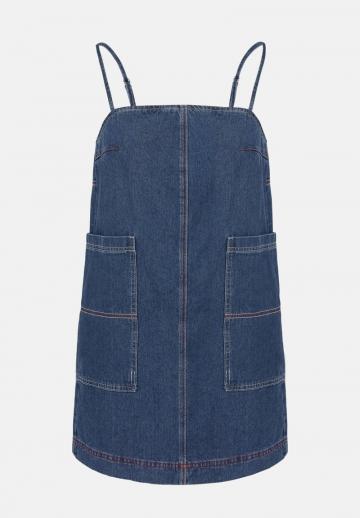 Джинсовый комбинезон