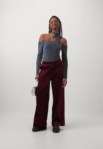 Топ на одно плечо