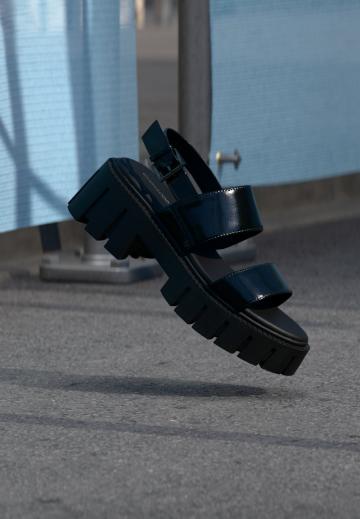 Босоножки на платформе