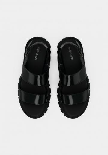 Босоножки на платформе