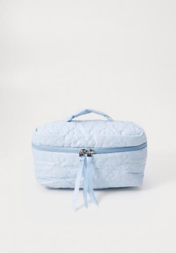 Косметичка