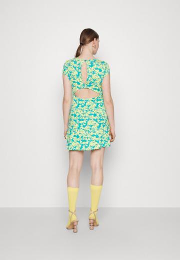 Летнее платье