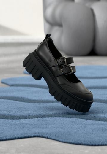 Полуботинки