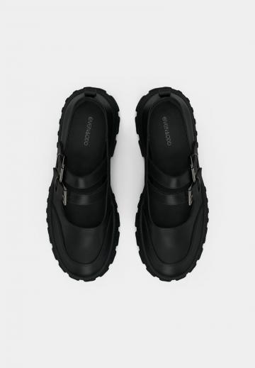 Полуботинки