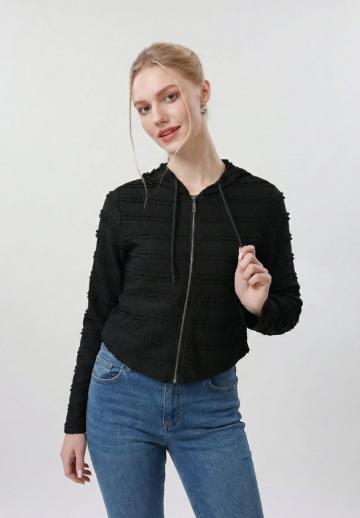 Вязаный жилет