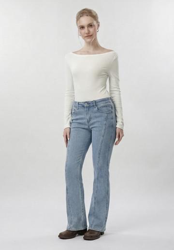 Клешеные джинсы