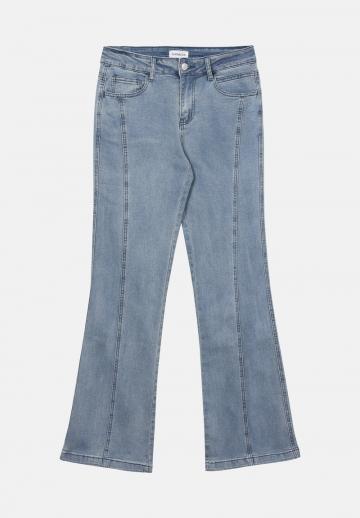 Клешеные джинсы