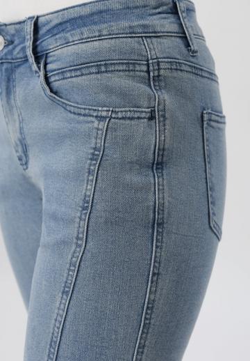 Клешеные джинсы