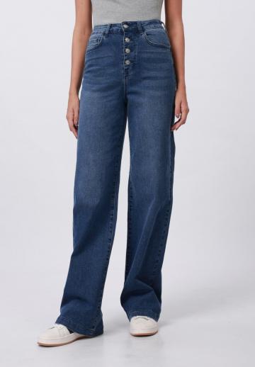 Свободные джинсы