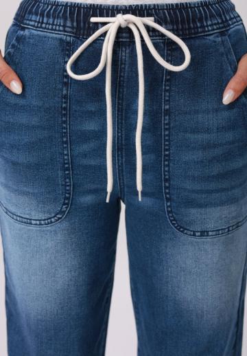 Свободные джинсы