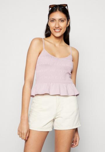 Топ на бретельках