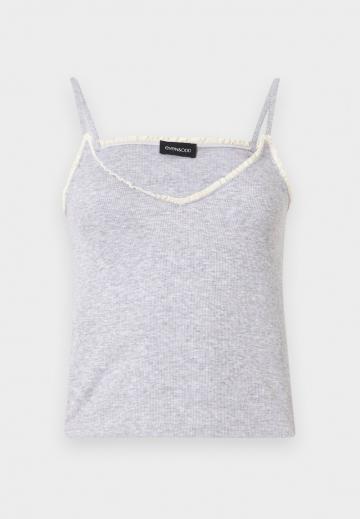 Топ на бретельках