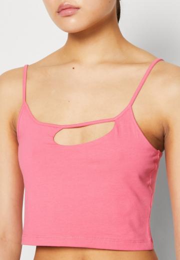 Топ на бретельках