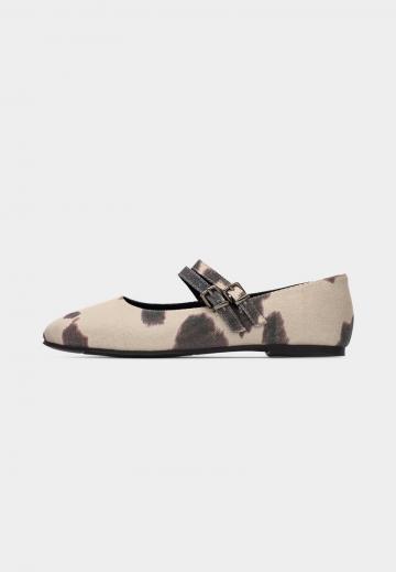 Спортивные балетки