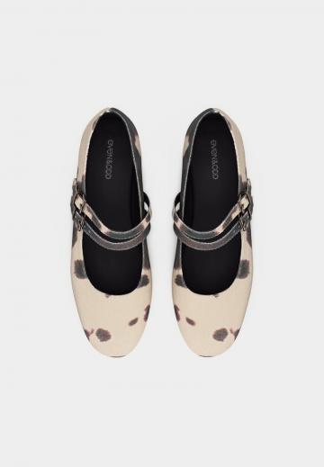 Спортивные балетки