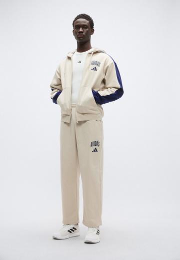 Спортивная кофта