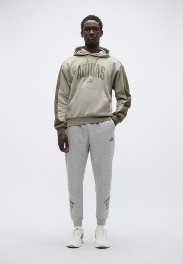 Спортивная кофта